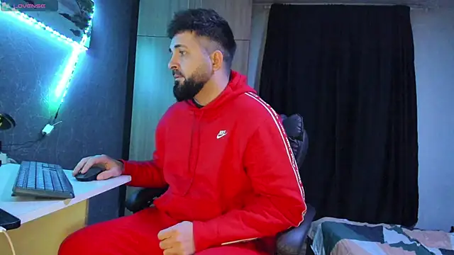 Snapshot of Eduu2322 chatting on March 15, 2025, 10:11 pm Eduu2322 online show from March 15, 2025, 10:11 pm