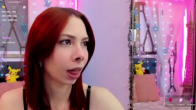 Snapshot of laura_olssen chatting on February 3, 2026, 12:32 pm laura olssen online show from February 3, 2026, 12:32 pm