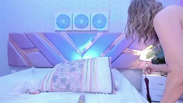 Snapshot of thecrazyadamss_ chatting on February 22, 2025, 3:34 am thecrazyadamss online show from February 22, 2025, 3:34 am