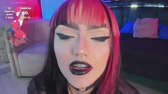 Snapshot of Liza_Sweett chatting on March 7, 2025, 10:43 pm Liza Sweett online show from March 7, 2025, 10:43 pm