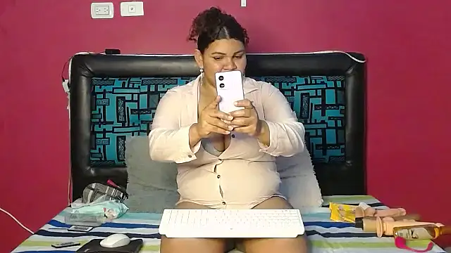 karolhot916 online show from October 23, 2025, 12:10 am