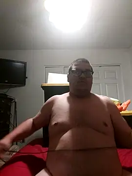 Snapshot of bigfrank6923 chatting on October 6, 2025, 6:44 am bigfrank6923 online show from October 6, 2025, 6:44 am