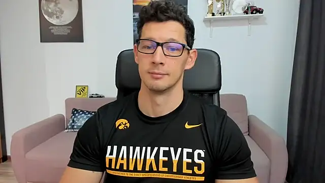 BrutusK08 online show from November 16, 2025, 8:31 am