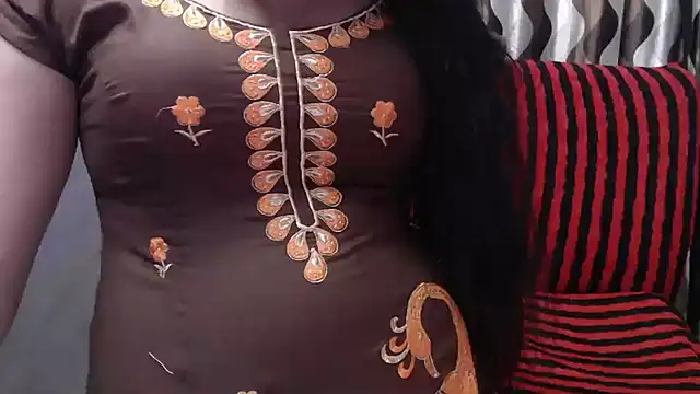 Snapshot of Kaur_Jannat chatting on December 30, 2024, 8:36 pm Kaur Jannat online show from December 30, 2024, 8:36 pm