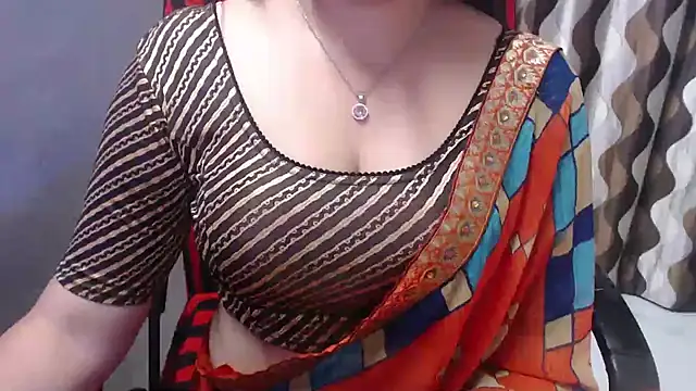 Snapshot of Kaur_Jannat chatting on January 4, 2025, 10:13 pm Kaur Jannat online show from January 4, 2025, 10:13 pm