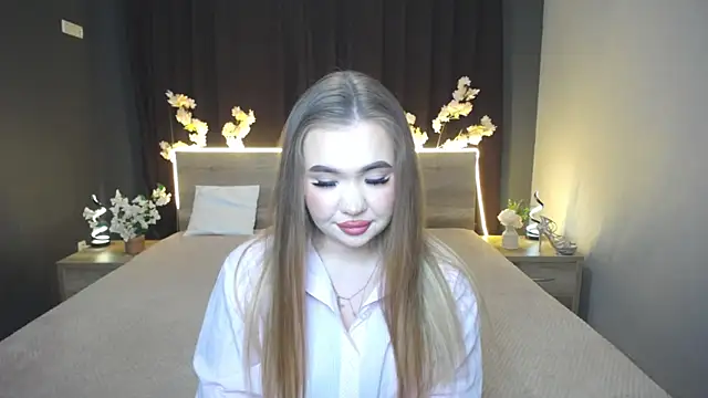 StacyYellig online show from April 23, 2026, 7:49 pm