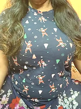 CUTE SOPHIA- online show from October 21, 2025, 3:18 am