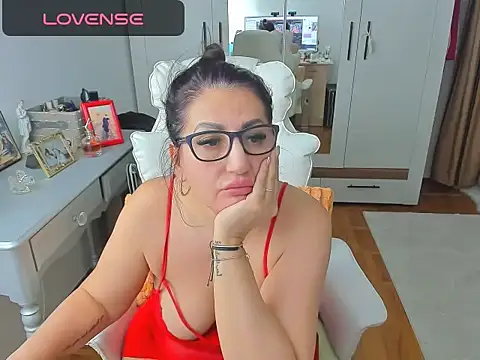 karenncougar online show from January 20, 2025, 5:48 pm