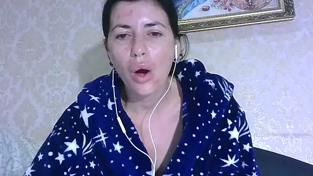 StunnigArt online show from September 12, 2025, 1:28 am