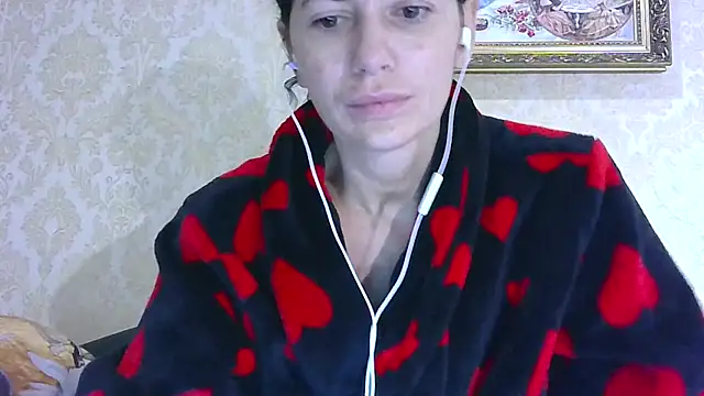 Snapshot of StunnigArt chatting on April 25, 2026, 1:19 am StunnigArt online show from April 25, 2026, 1:19 am