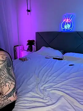 GroteskJane online show from February 18, 2025, 8:36 pm