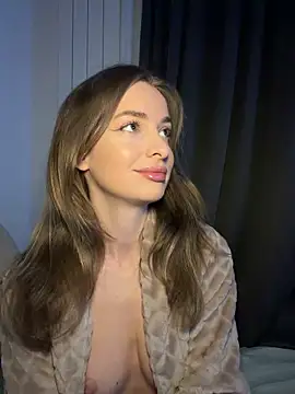 EvieEvans online show from April 26, 2026, 7:33 pm