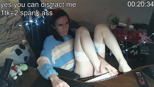 Snapshot of izilizi_23 chatting on December 11, 2024, 7:36 pm izilizi 23 online show from December 11, 2024, 7:36 pm