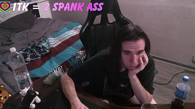 izilizi 23 online show from November 18, 2025, 6:56 pm