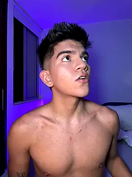 santiago 01 online show from December 3, 2024, 11:02 pm