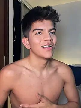 santiago 01 online show from December 15, 2024, 4:40 am