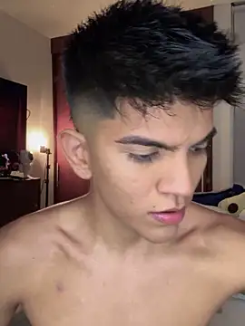 santiago 01 online show from March 12, 2025, 12:31 am