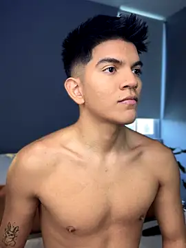 santiago 01 online show from September 14, 2025, 8:08 pm