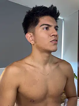 santiago 01 online show from January 6, 2026, 7:06 pm