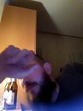 Snapshot of Klinsch chatting on February 23, 2026, 9:12 pm Klinsch online show from February 23, 2026, 9:12 pm