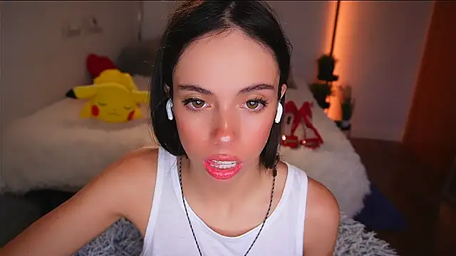 Dayna Nebula online show from January 15, 2026, 8:19 am