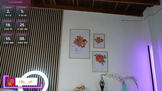 LillyDolls23 online show from December 16, 2025, 12:43 pm