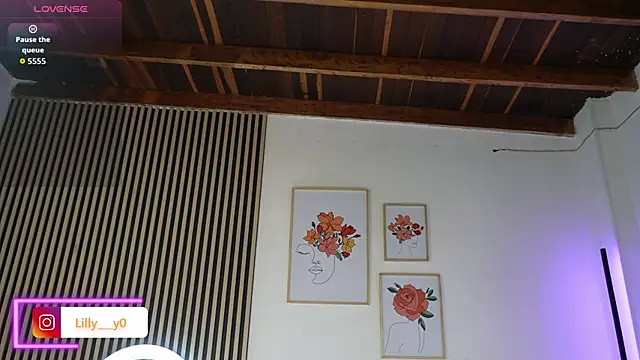 LillyDolls23 online show from December 21, 2025, 12:56 pm