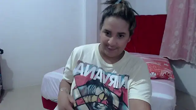 Snapshot of KathyHardcore69 chatting on December 15, 2024, 7:35 am KathyHardcore69 online show from December 15, 2024, 7:35 am