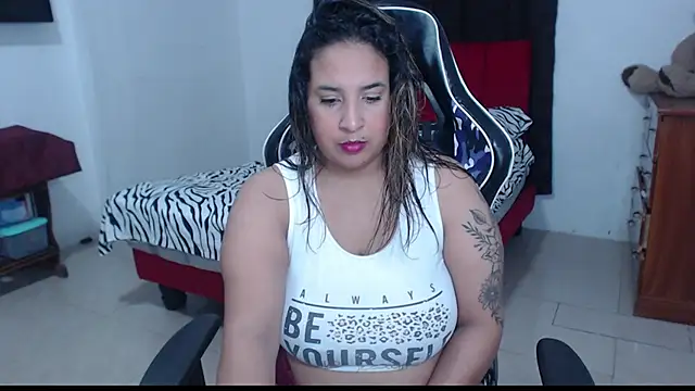 Snapshot of KathyHardcore69 chatting on October 23, 2025, 3:06 am KathyHardcore69 online show from October 23, 2025, 3:06 am