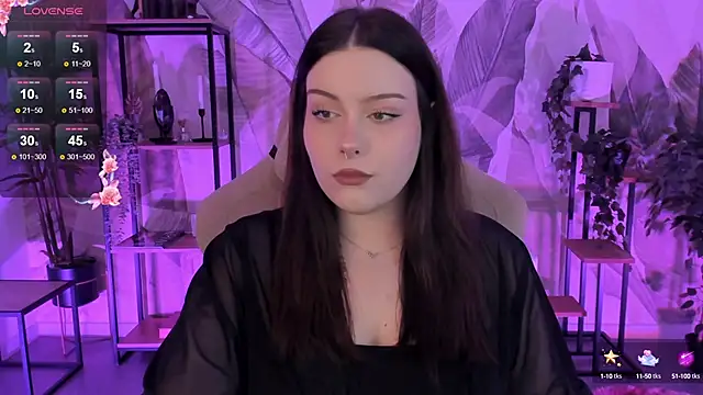 CoralineKeyns online show from October 17, 2025, 5:43 am