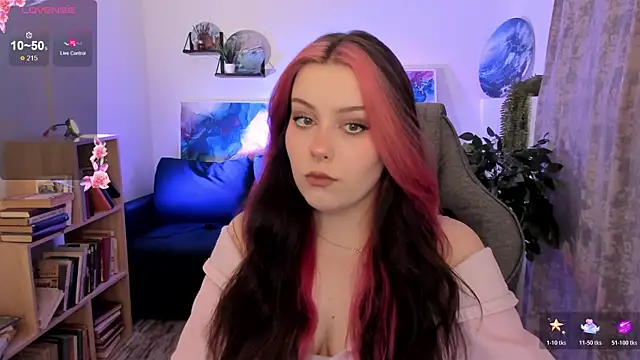 CoralineKeyns online show from April 16, 2026, 5:08 am