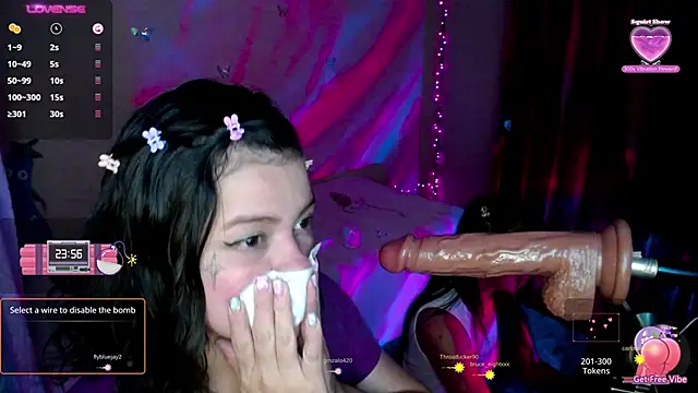 kim saenz20 online show from December 23, 2024, 3:40 am