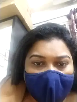 indianlisa5 online show from November 29, 2025, 9:18 pm