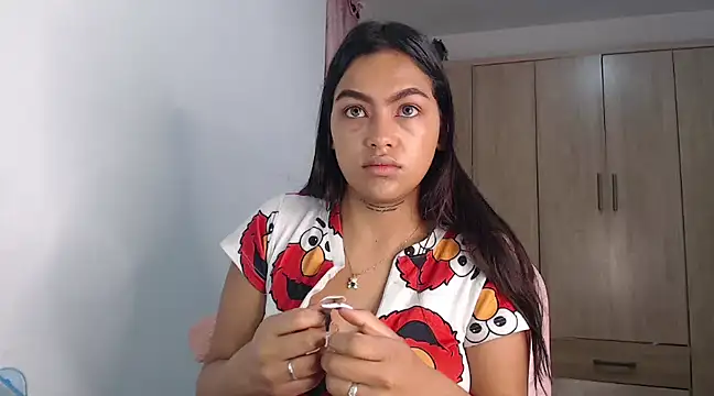 fairylatin222 online show from January 26, 2025, 9:40 am