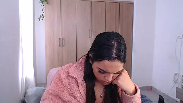 fairylatin222 online show from February 17, 2025, 6:04 pm