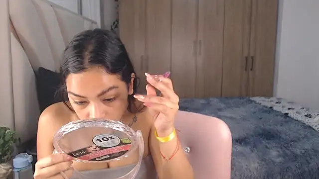 fairylatin222 online show from March 18, 2025, 8:25 am