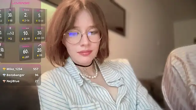Snapshot of ms_christiana chatting on December 1, 2025, 2:33 pm ms christiana online show from December 1, 2025, 2:33 pm