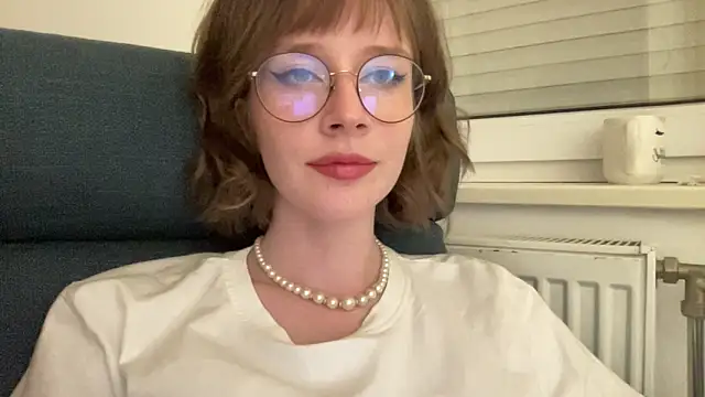 Snapshot of ms_christiana chatting on May 6, 2026, 6:57 pm ms christiana online show from May 6, 2026, 6:57 pm