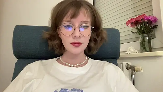 Snapshot of ms_christiana chatting on May 7, 2026, 7:41 pm ms christiana online show from May 7, 2026, 7:41 pm