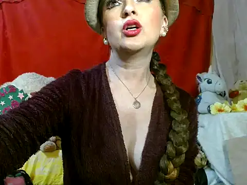 hottieperla online show from March 2, 2026, 7:54 pm