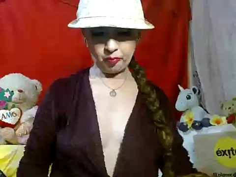 hottieperla online show from March 7, 2026, 8:06 pm