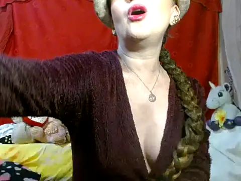 hottieperla online show from March 8, 2026, 6:01 pm