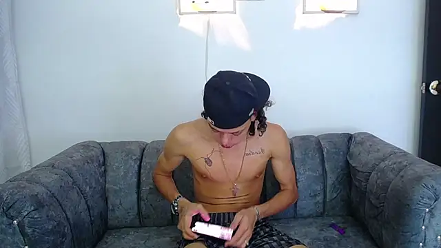 Snapshot of Harry_jhonsson chatting on February 7, 2025, 5:52 am Harry jhonsson online show from February 7, 2025, 5:52 am