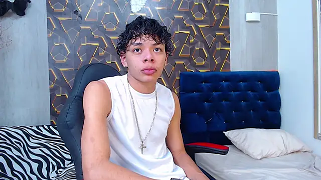 Snapshot of Harry_jhonsson chatting on November 11, 2025, 10:43 pm Harry jhonsson online show from November 11, 2025, 10:43 pm