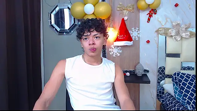 Snapshot of Harry_jhonsson chatting on November 18, 2025, 6:01 pm Harry jhonsson online show from November 18, 2025, 6:01 pm