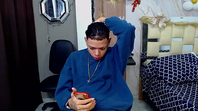 Snapshot of Harry_jhonsson chatting on December 1, 2025, 2:27 am Harry jhonsson online show from December 1, 2025, 2:27 am