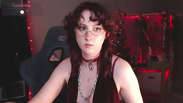 Snapshot of Rory_Pink chatting on December 11, 2024, 11:32 pm Rory Pink online show from December 11, 2024, 11:32 pm