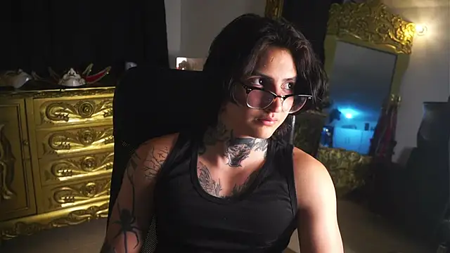 dantecoppolaa  online show from January 31, 2025, 2:48 am