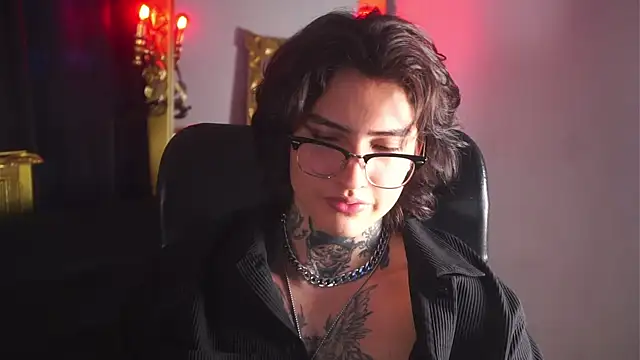 dantecoppolaa  online show from March 11, 2025, 11:55 am