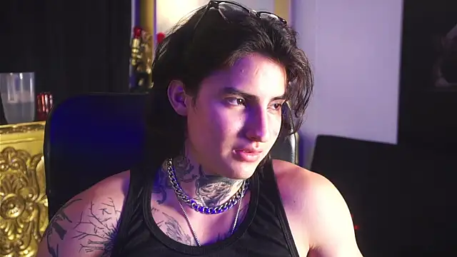 dantecoppolaa  online show from March 14, 2025, 12:32 am